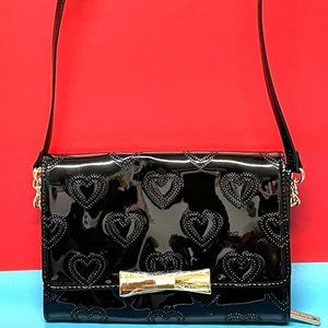 BETSEY JOHNSON Small Black Crossbody Embossed Hearts Bow **EUC** SUPER CUTE!!